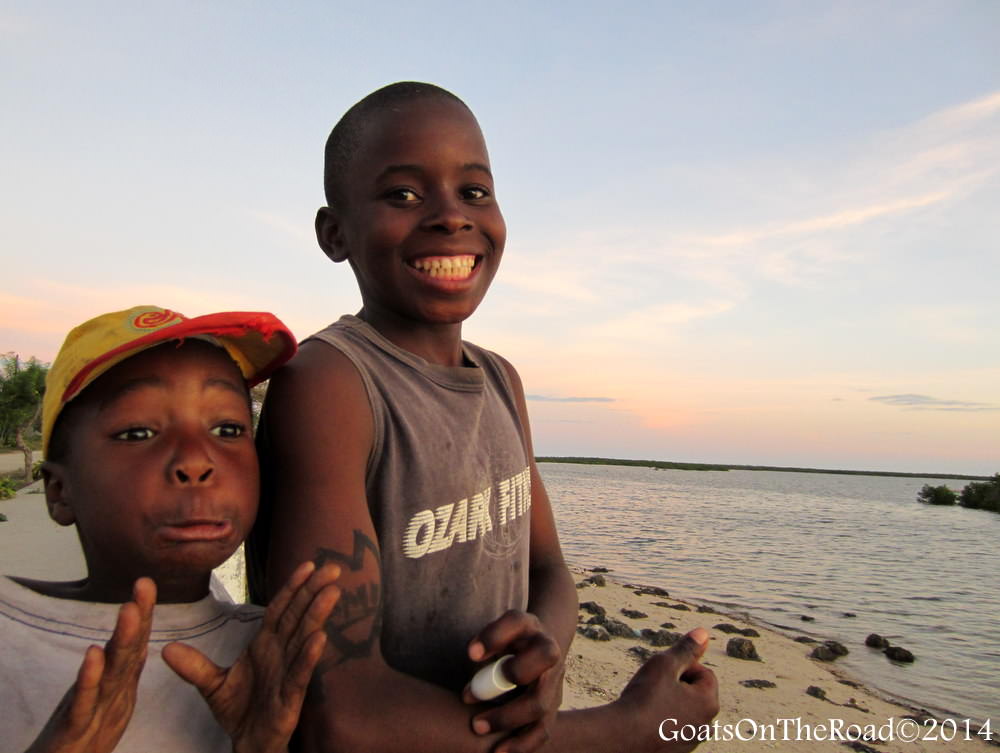 kids in mozambique