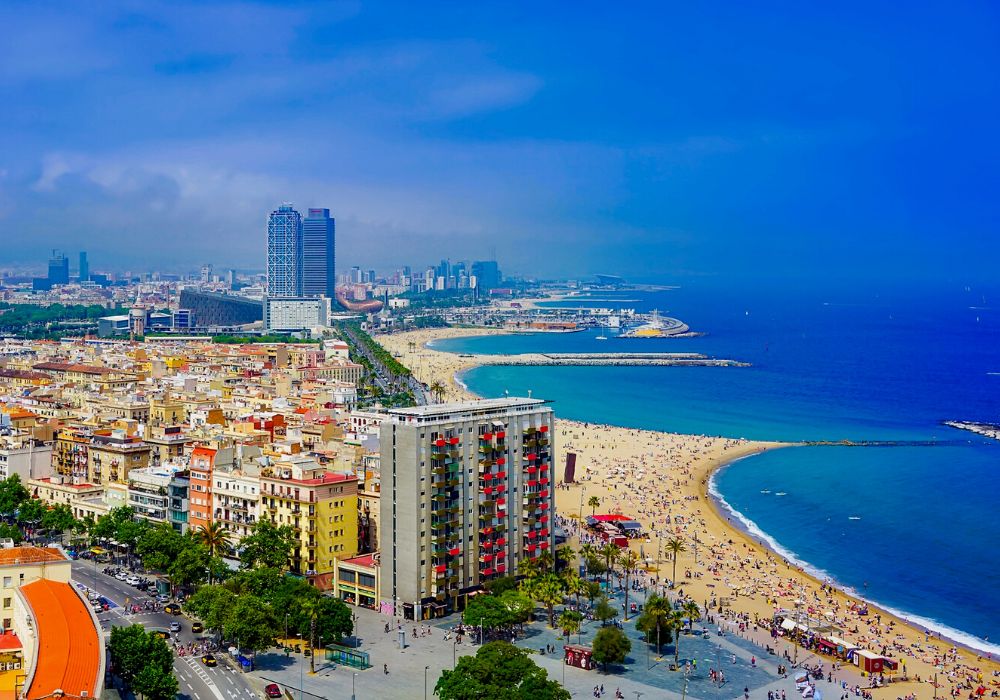 15 Romantic Things To Do in Barcelona, Spain