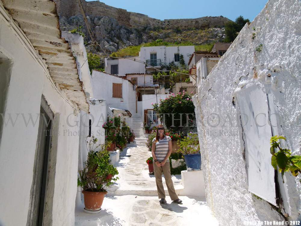 backpackers in Greece