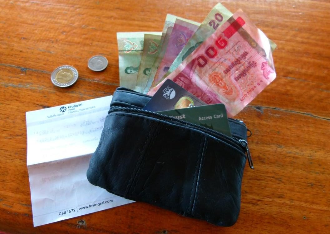 how to save money for travelling
