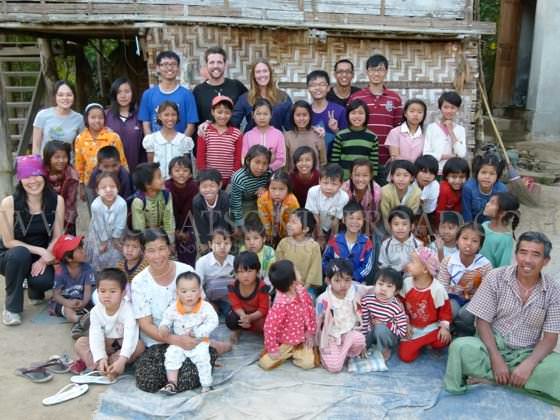 naloy village teach english