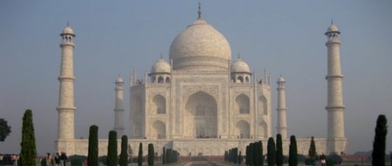 backpacking india the taj mahal