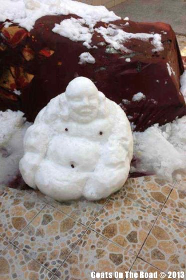 Snowmen Of Yangzhou