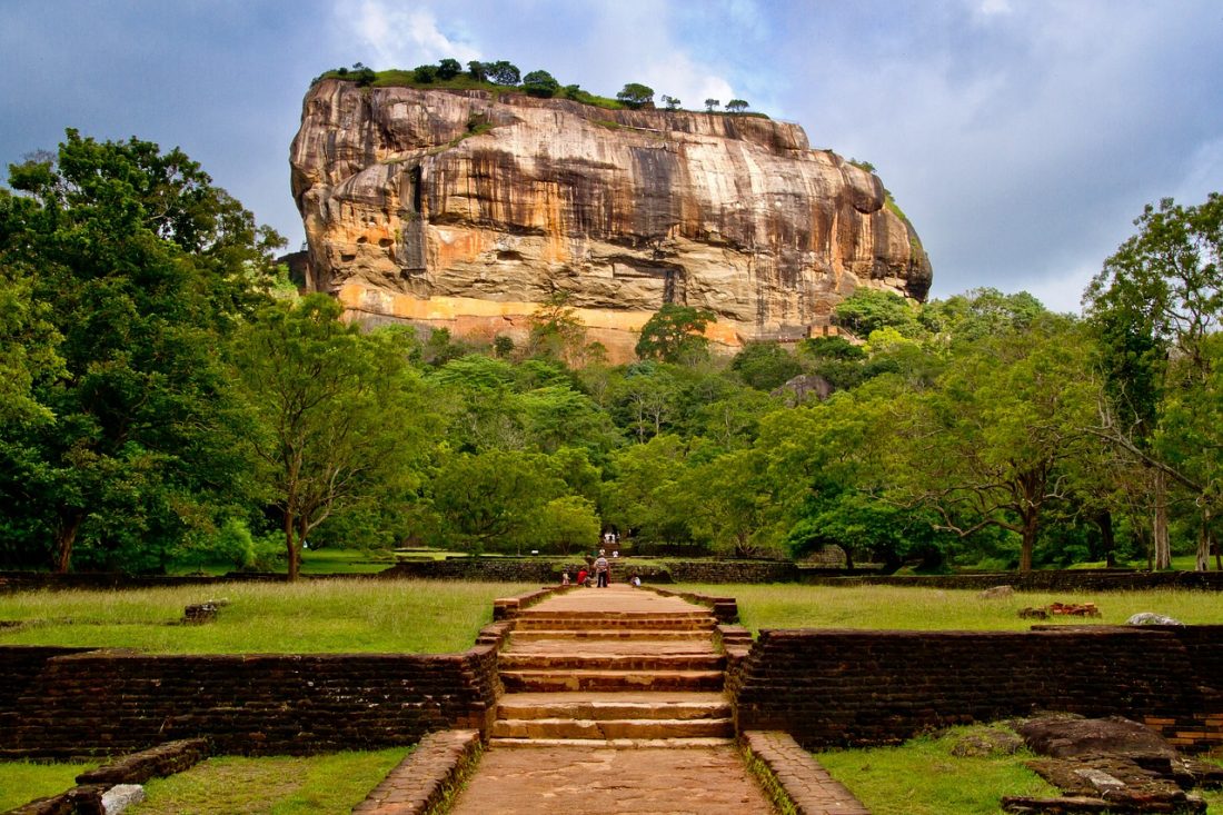 backpacking sri lanka sigiriya