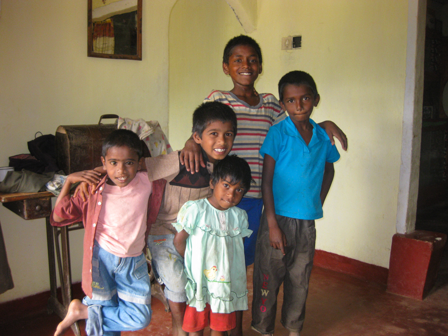 backpacking sri lanka the people
