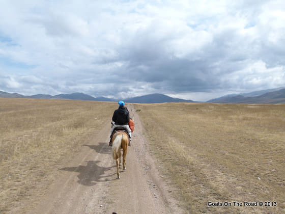 horse trekking koshkor