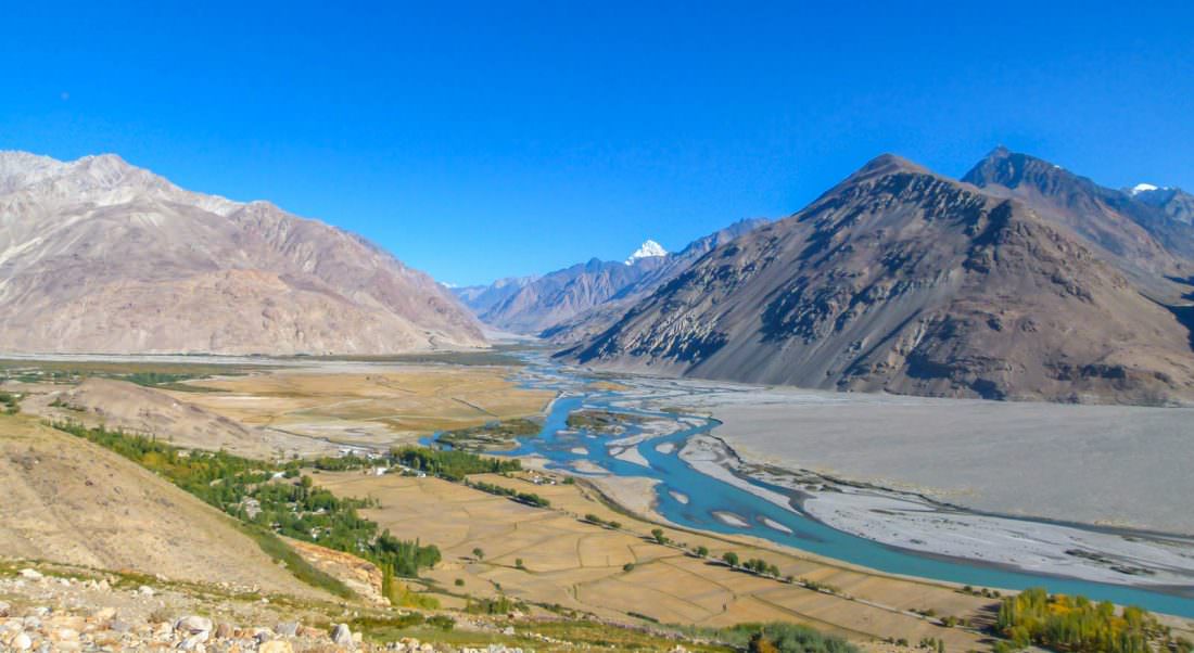 Travelling On The Pamir Highway: Naked Bathing & Free Goat – Langar to Yamchun
