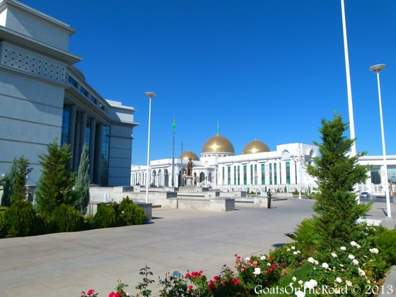 marble buildings in ashgabat 