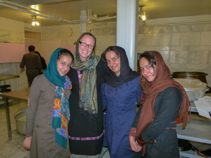 iranian people what the women wear in iran
