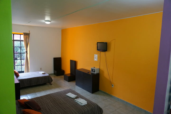 Hostel Amigo Suites Room