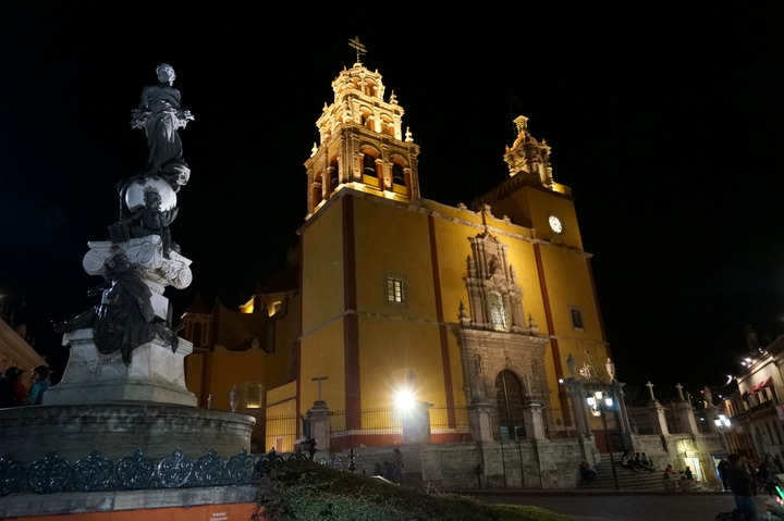 cathedral in guanajuato mexico