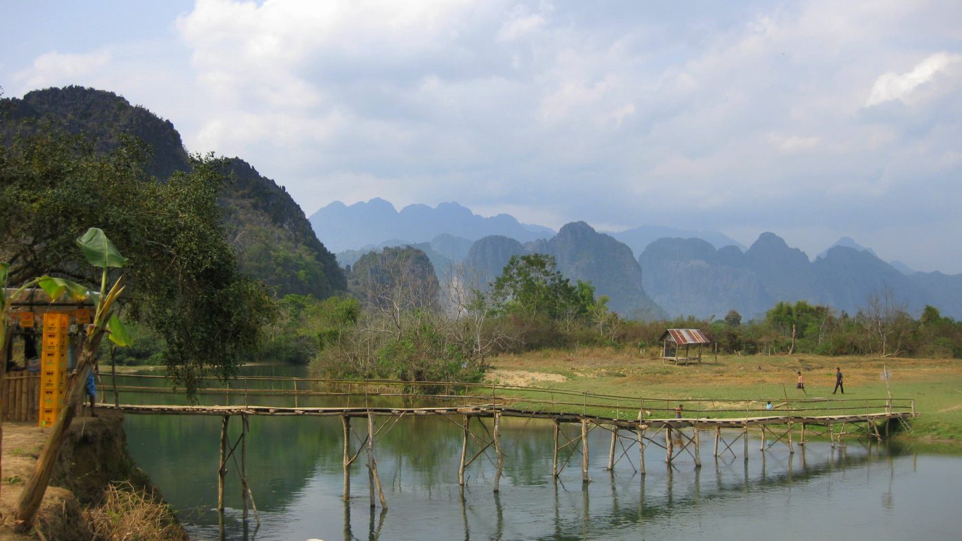 travelling to vang vieng laos