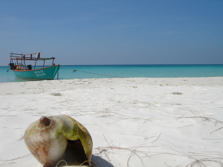 beach destination koh rong cambodia