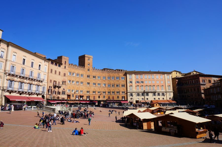 travel to italy the city of siena in tuscany