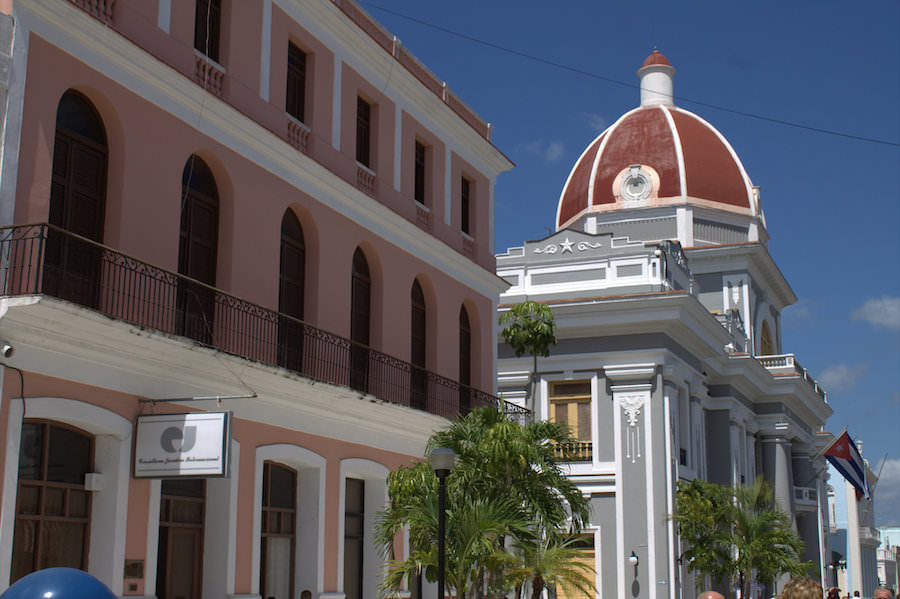 palacio de gobierno cienfuegos cuba
