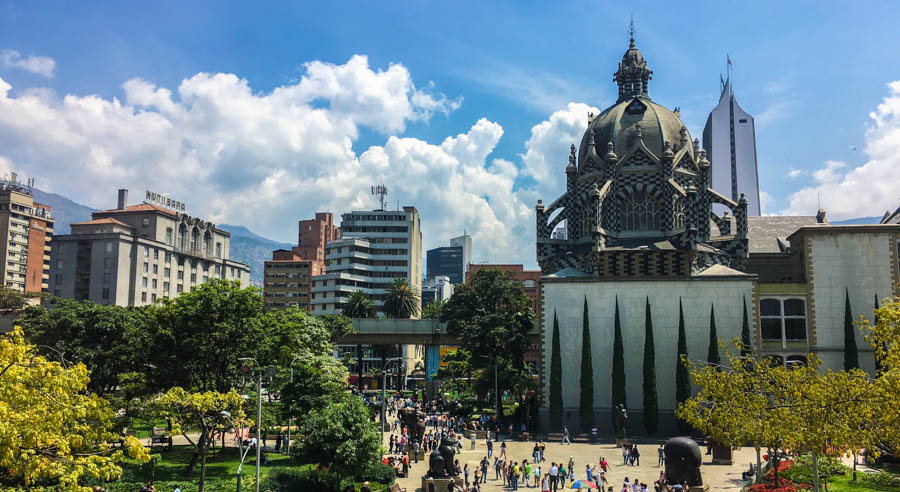 backpacking guide to medellin