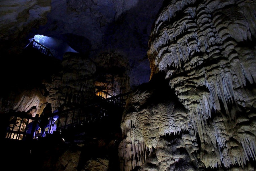 caves in vietnam