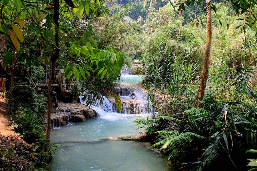 kuang si waterfall