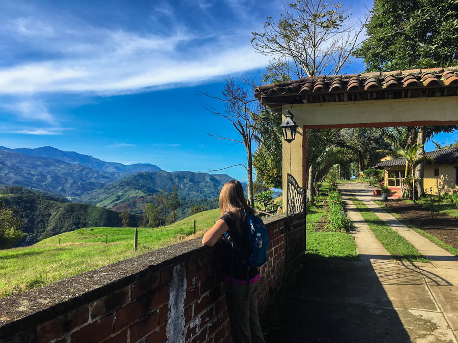 travel to salento colombia from medellin