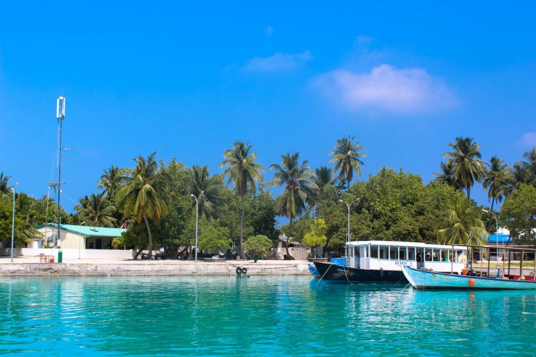travel maldives on a budget