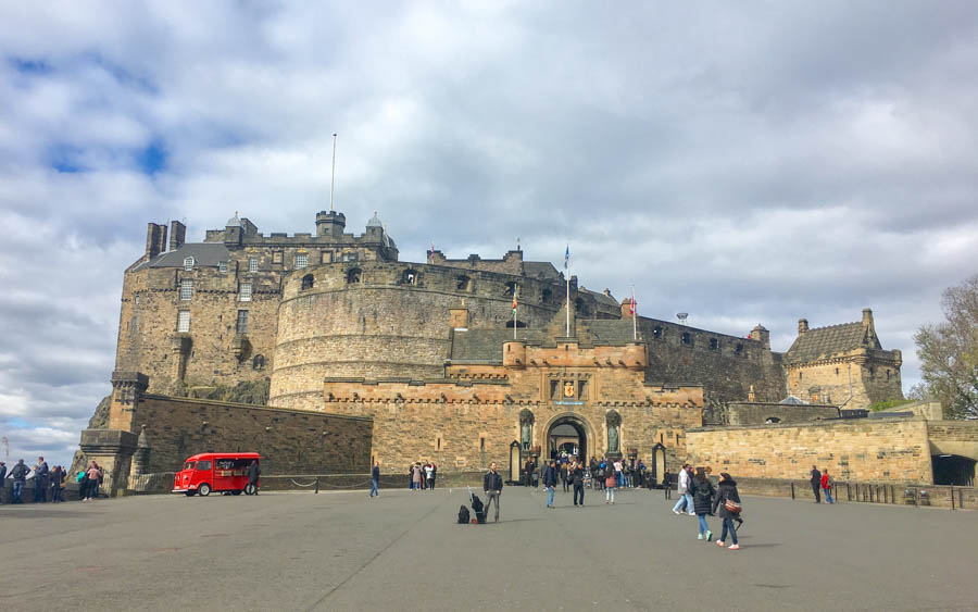 travel to edinburgh scotland castle