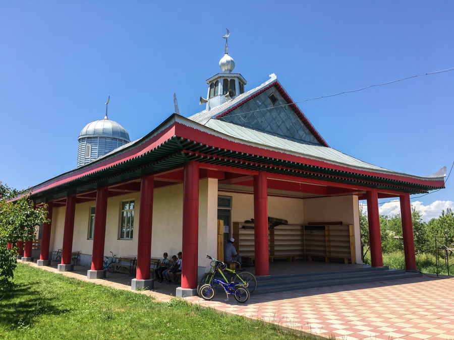 things to do in karakol kyrgyzstan dungan mosque