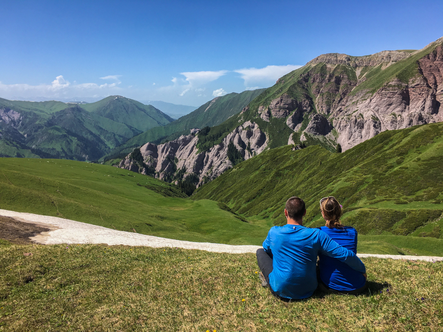 trekking jyrgalan kyrgyzstan