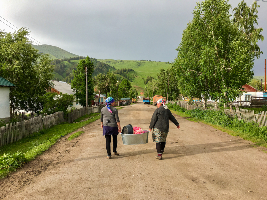 travel to jyrgalan kyrgyzstan trekking