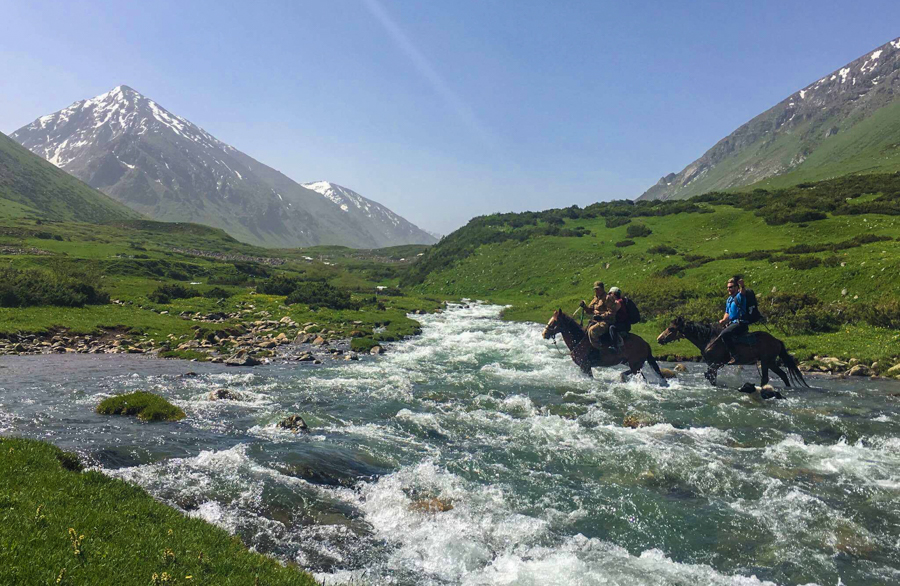 travel to jyrgalan kyrgyzstan trekking trip