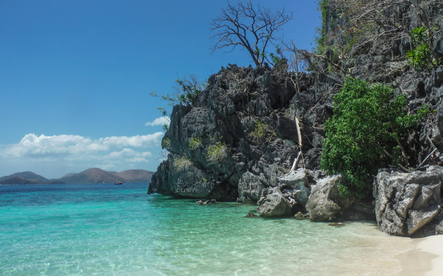 Beaches of Coron the philippines is a visa free country for travellers