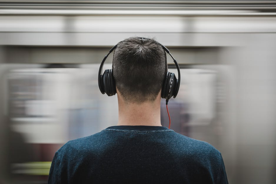 noise blocking headphones to eliminate distractions