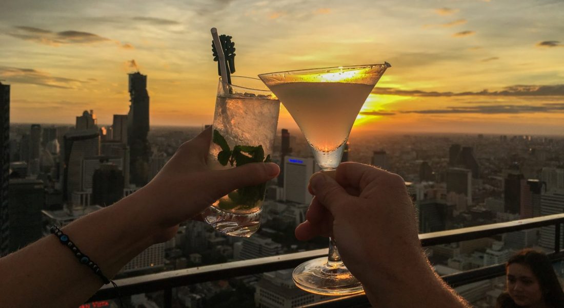 travel to bangkok thailand drinks at moon bar