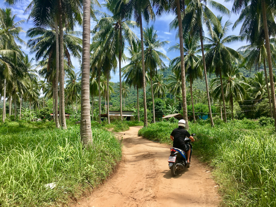 cost of living in Thailand in koh samui getting around by motorbike