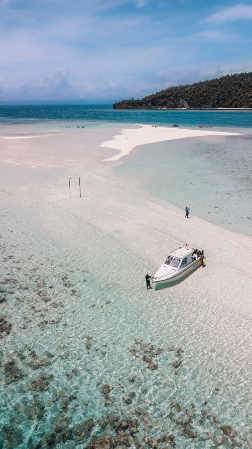 Diving Raja Ampat Sand Bars