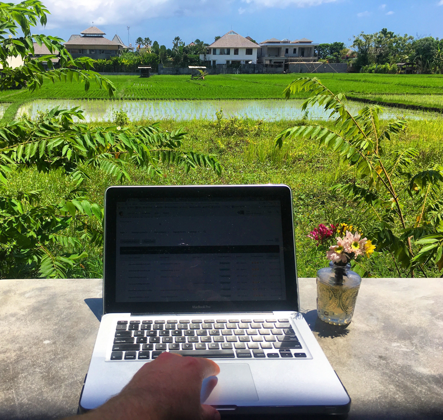 working as a digital nomad at C'ugh in canggu bali