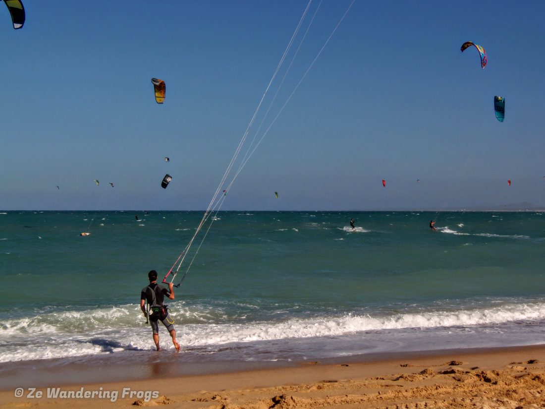 Kiteboarding in La Ventana one of the adventurous things to do in la paz mexico