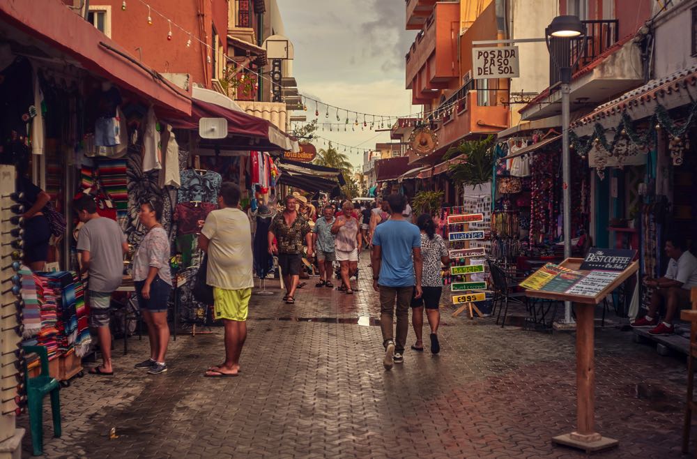 isla mujeres visit the market