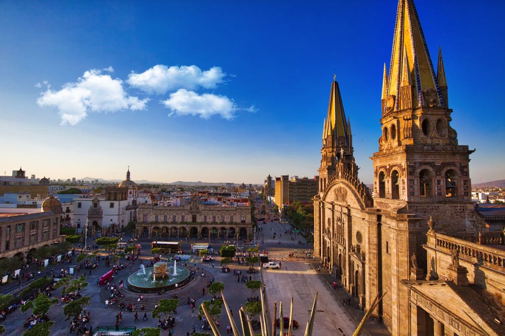 Things to do in Guadalajara visit the plaza de armas