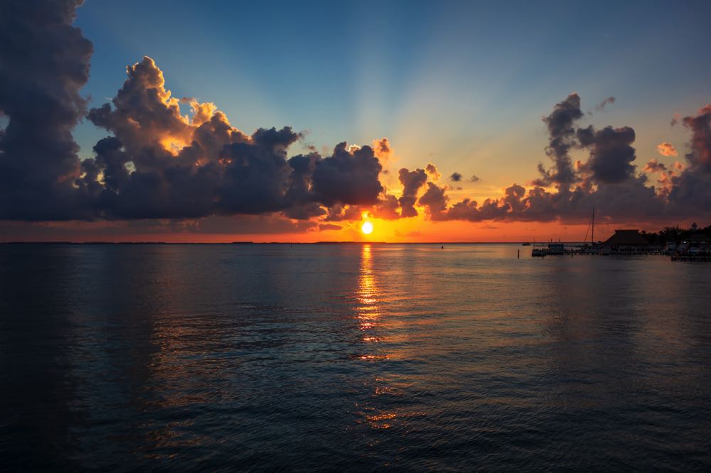 sunset sail isla mujeres