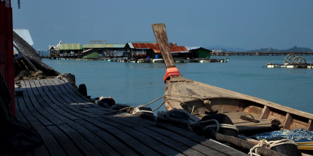 floating restaurant phuket thailand