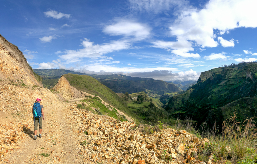 hiking from isinlivi to chugchilan ecuador_