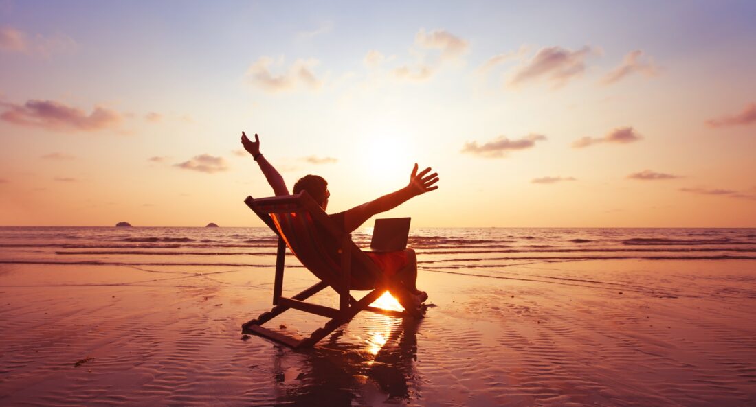5 Stages Of Becoming a Successful Blogger sponsored content