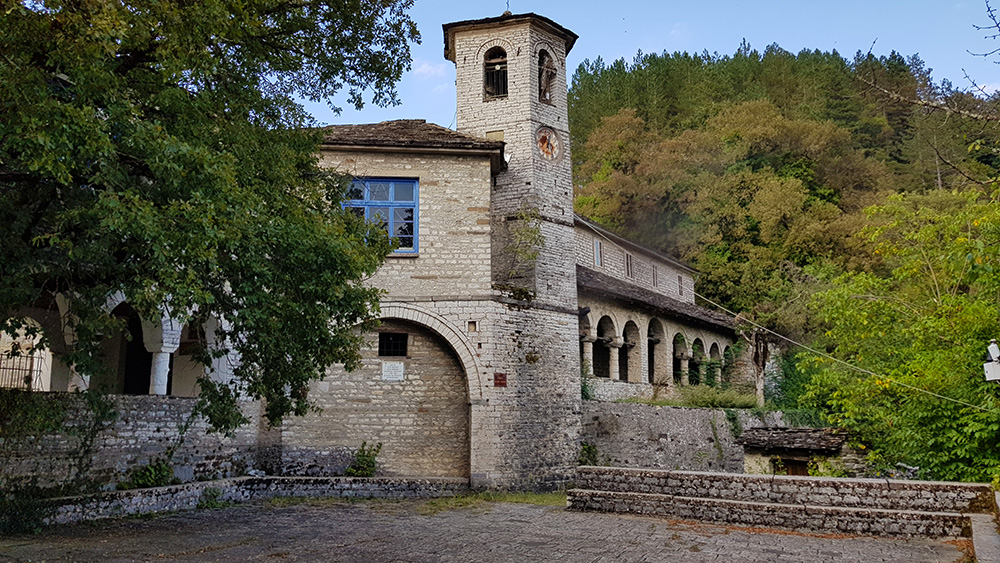 village of kipi zagori greece