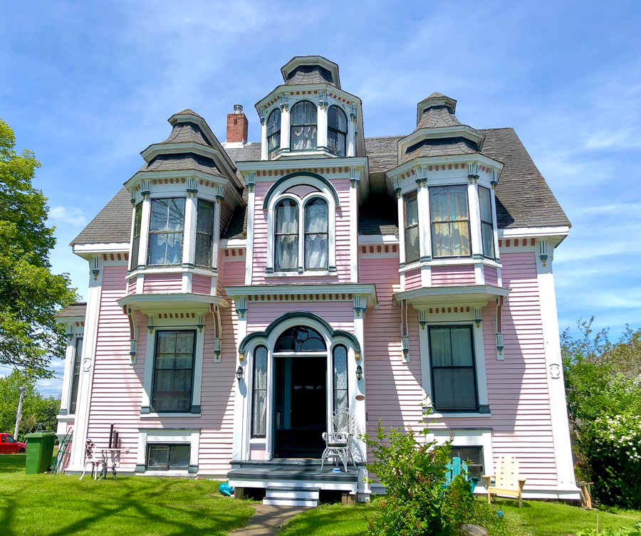 architecture of lunenburg nova scotia