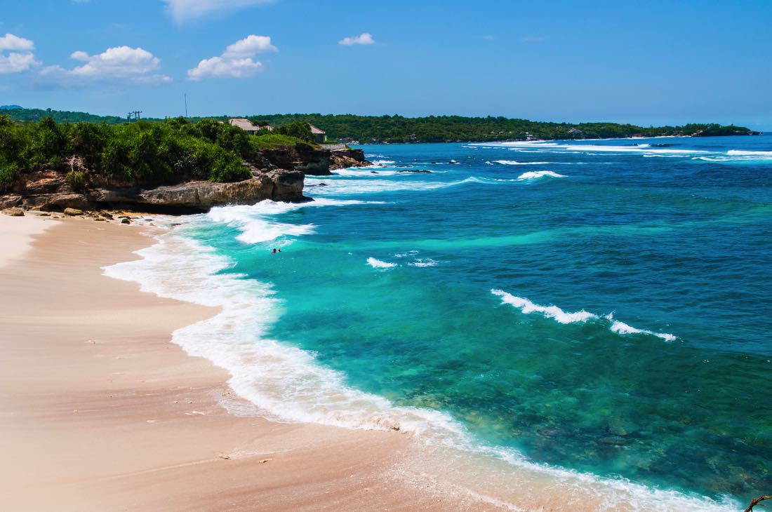 nusa lembongan bali beach