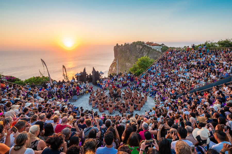 kecak performance uluwatu bali