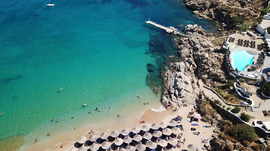 party at paradise beach mykonos