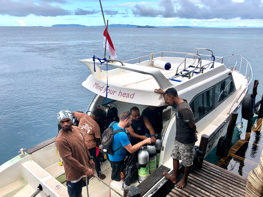 dive boat raja ampat