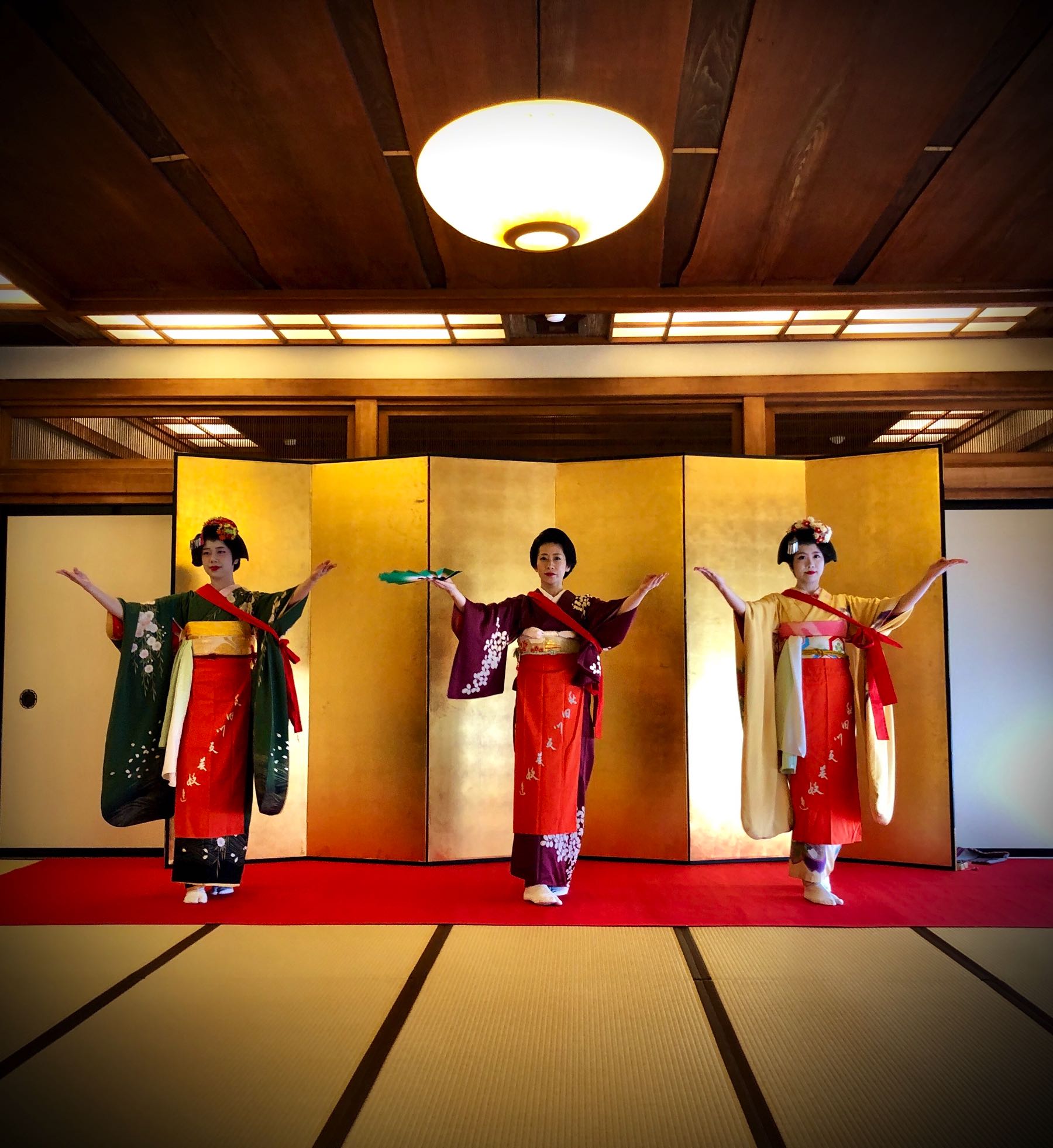 geisha performance akita