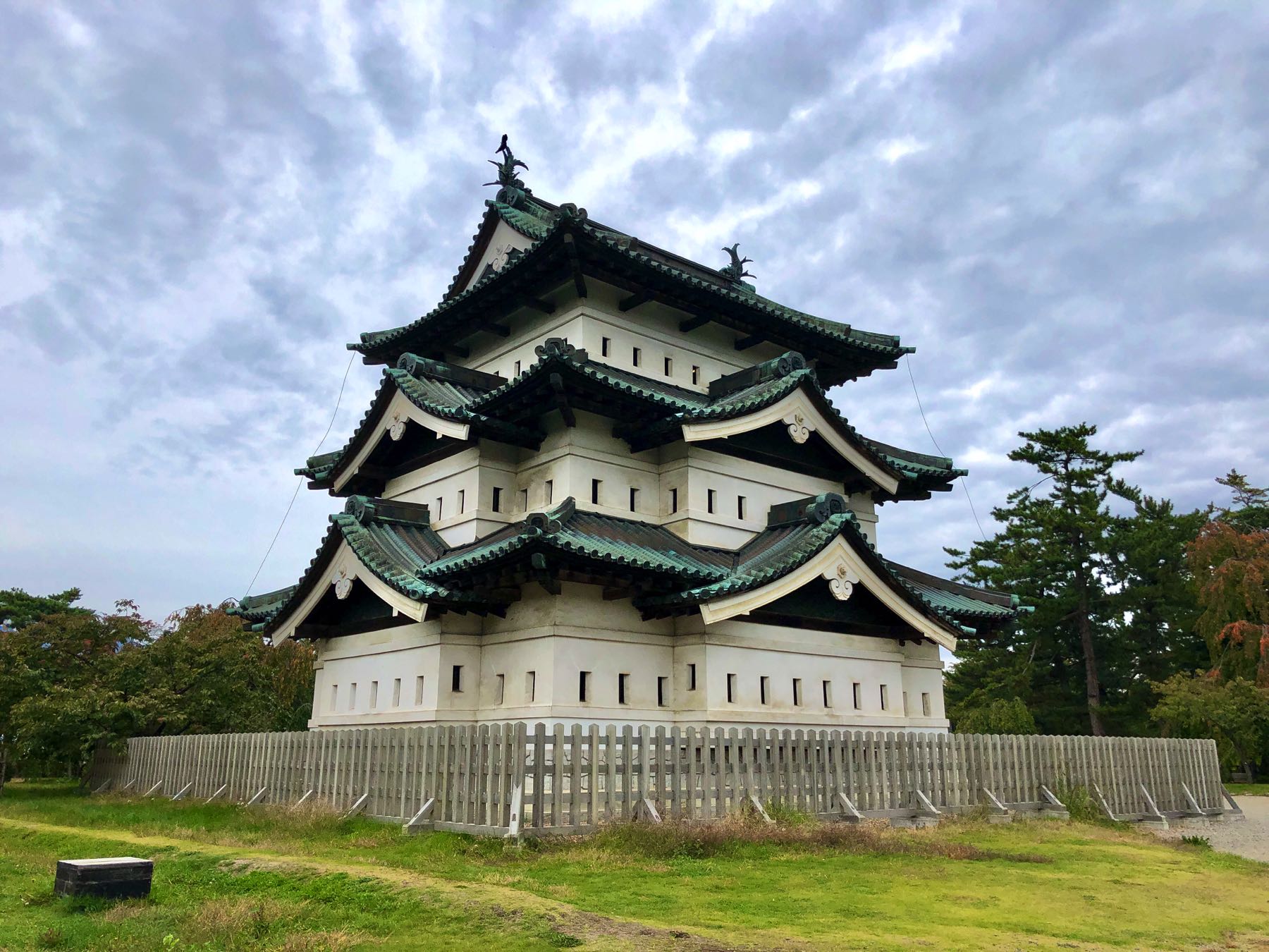 hirosaki castle japan